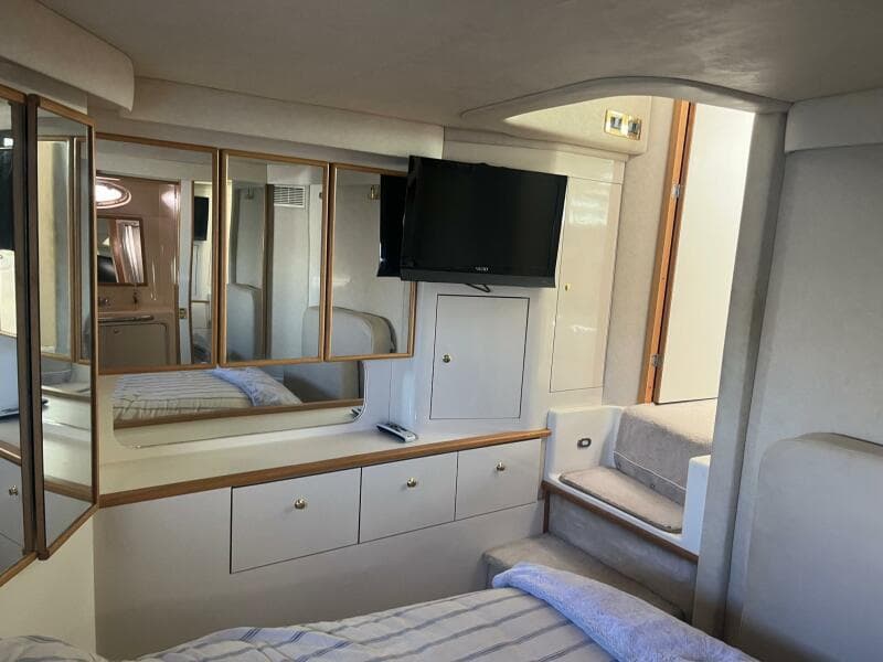 1997 Sea Ray 420 Aft Cabin