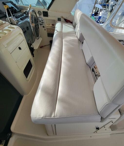 1996 Tiara Yachts 4000 Express