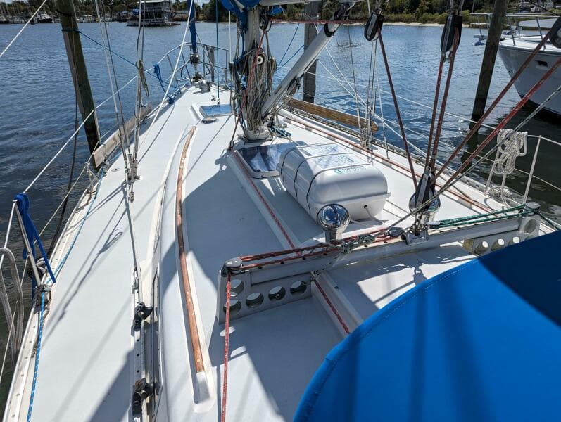 1985 Wauquiez Hood 38 MK II