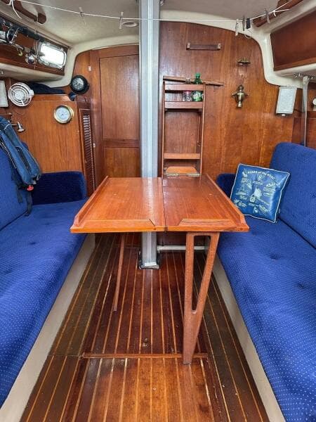 1985 Pearson Sloop
