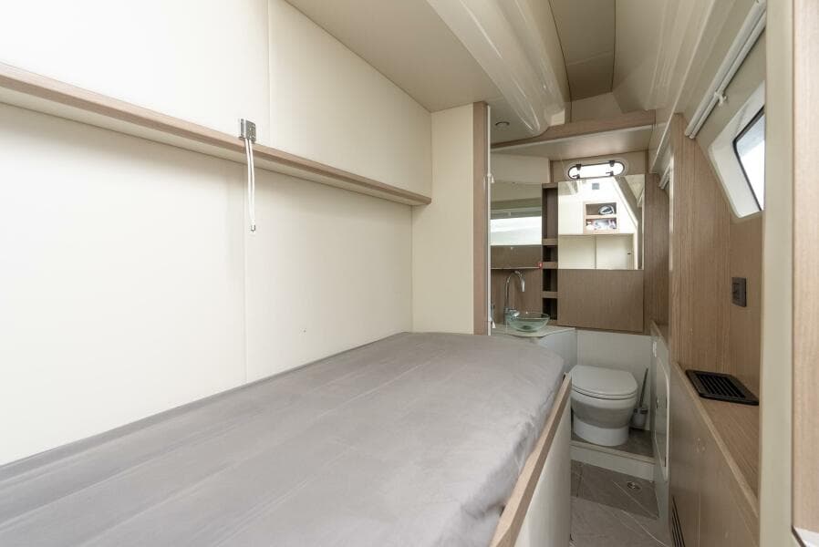 2023 Absolute Navetta 52