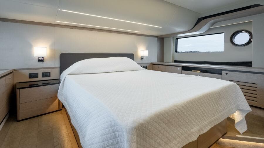 2023 Absolute Navetta 52