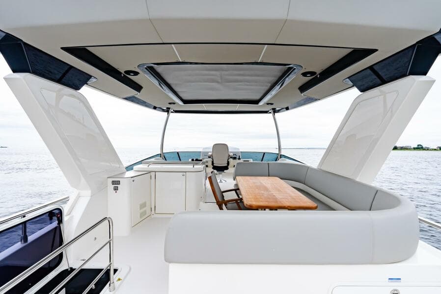 2023 Absolute Navetta 52