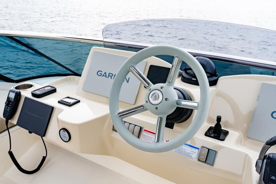 2023 Absolute Navetta 52