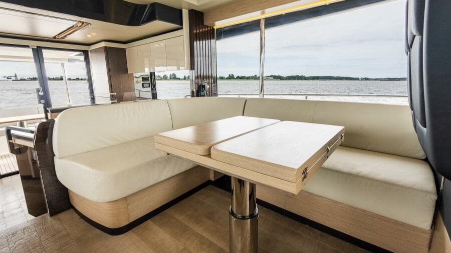 2023 Absolute Navetta 52