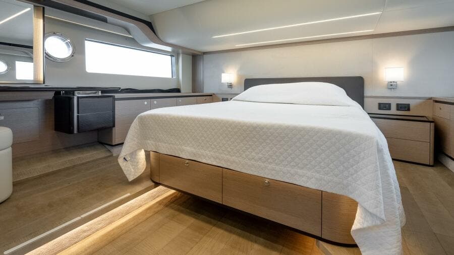 2023 Absolute Navetta 52