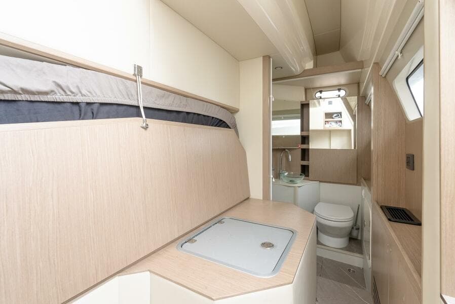 2023 Absolute Navetta 52