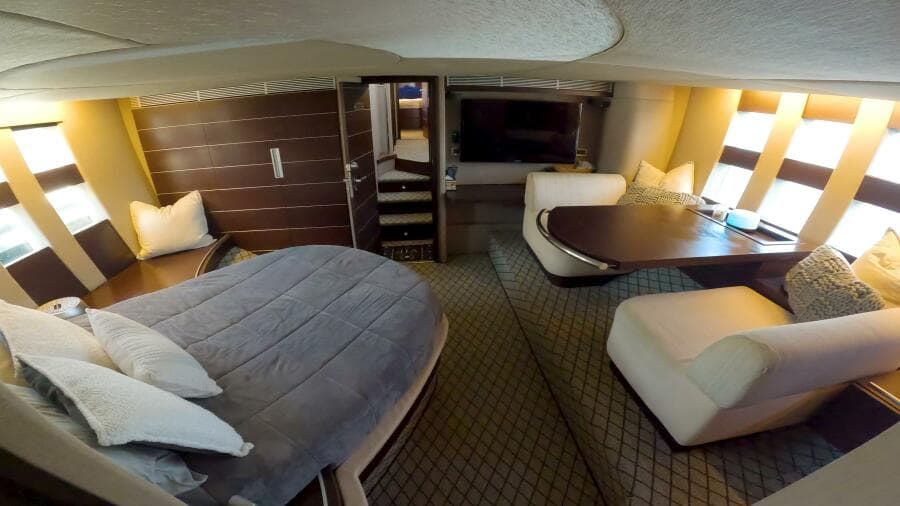 2011 Azimut 68S