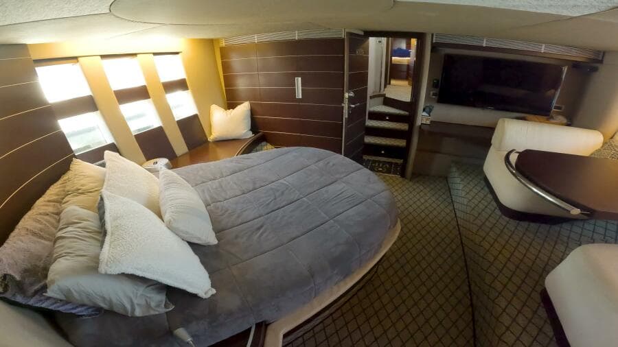2011 Azimut 68S