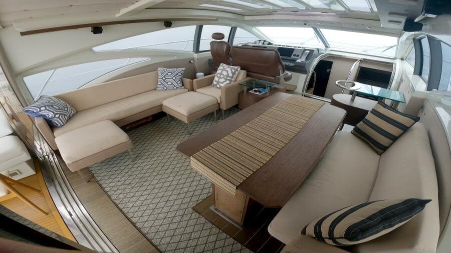 2011 Azimut 68S