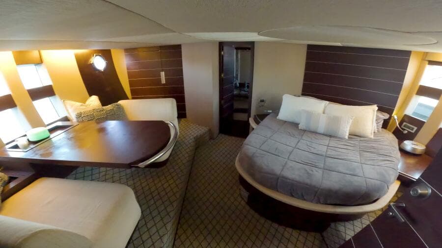 2011 Azimut 68S