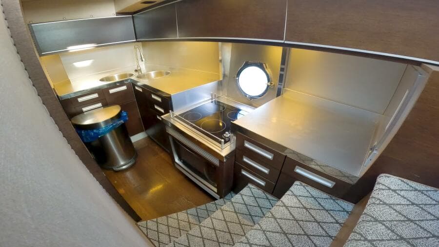 2011 Azimut 68S