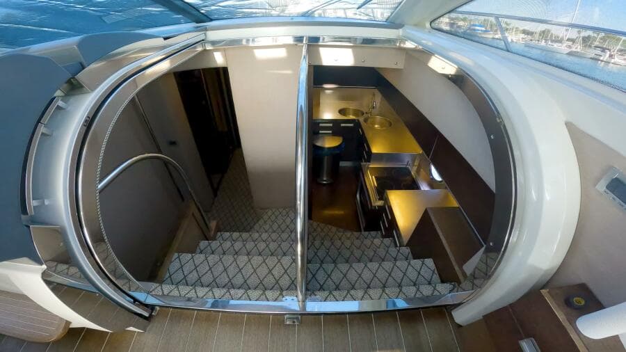 2011 Azimut 68S