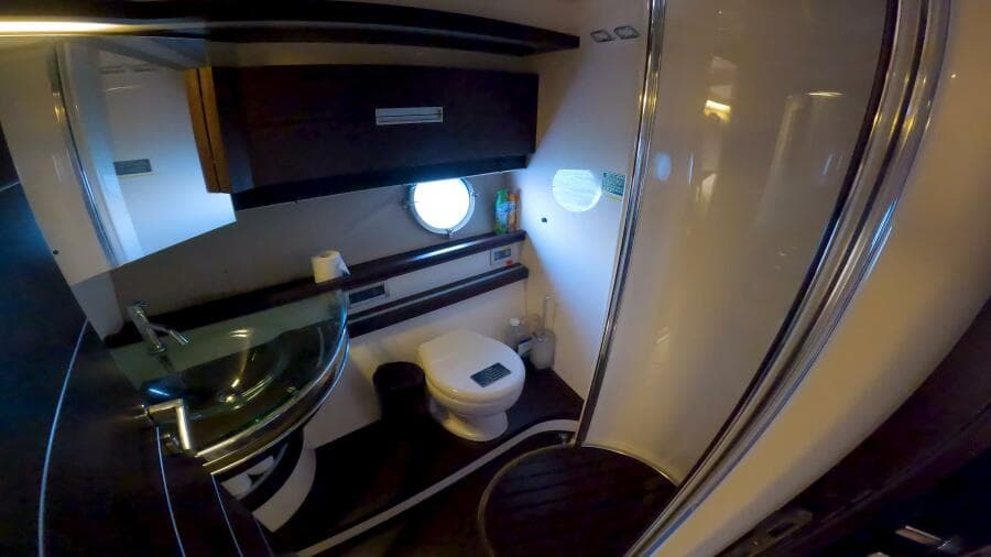 2011 Azimut 68S