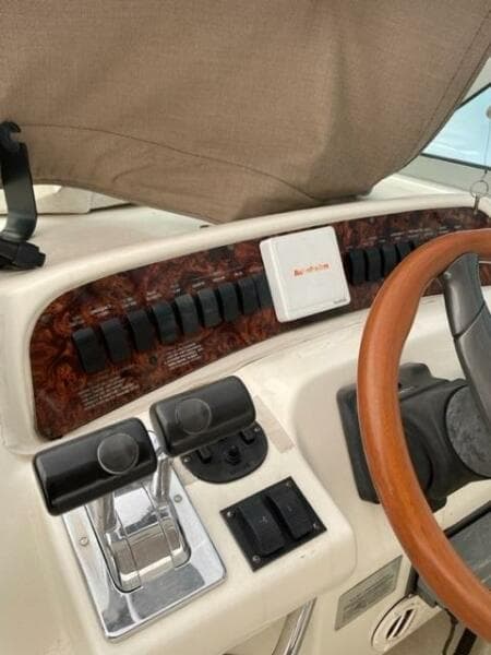 1996 Sea Ray 330DA