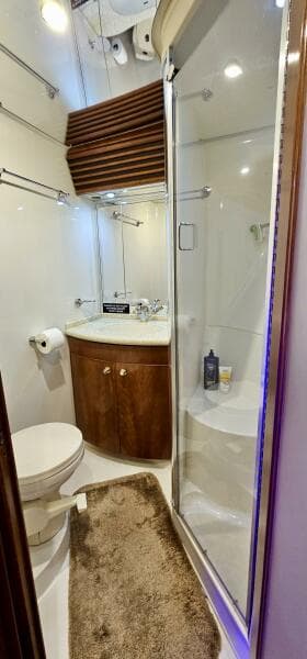 1999 Carver 450 Pilothouse