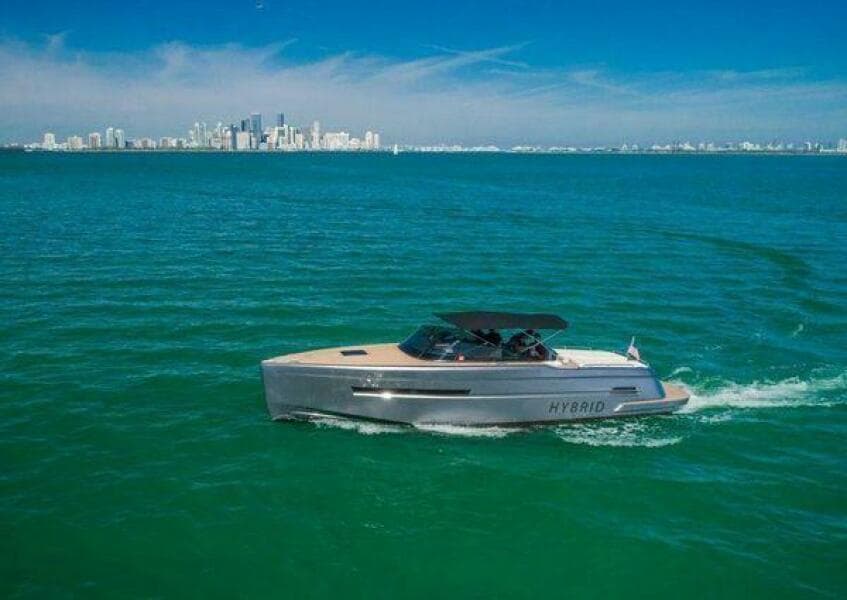 2018 Canard eMotion HYBRID