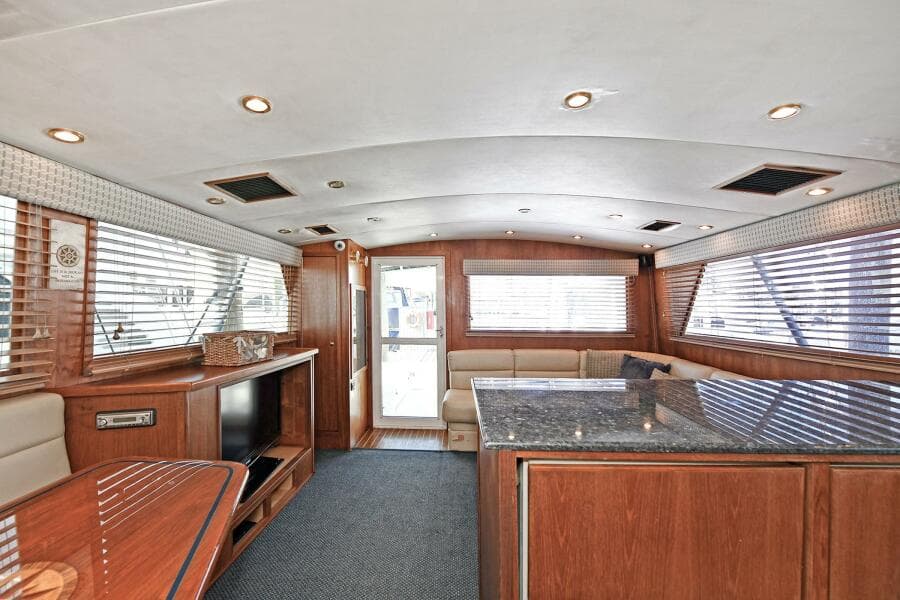 2000 Torres 48 Enclosed Bridge