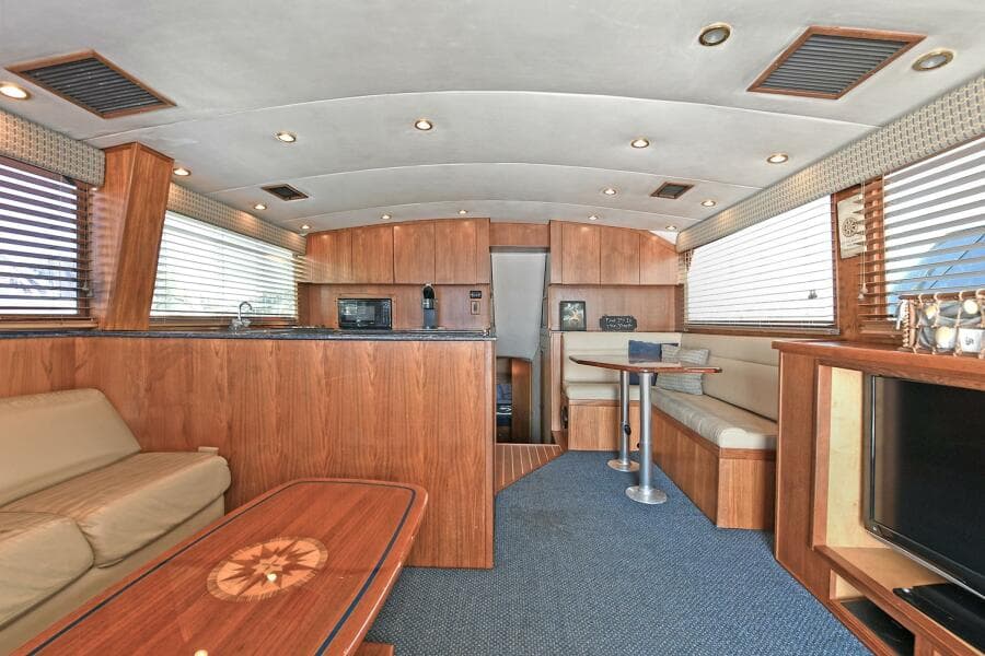 2000 Torres 48 Enclosed Bridge