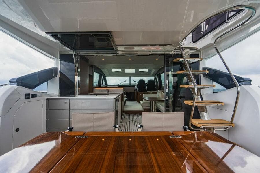 2022 Princess S66