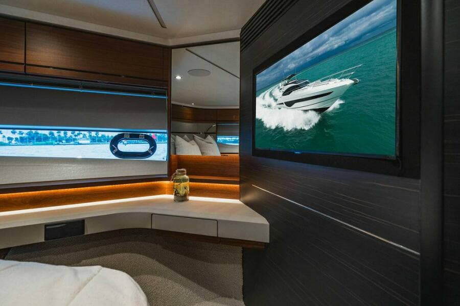 2022 Princess S66
