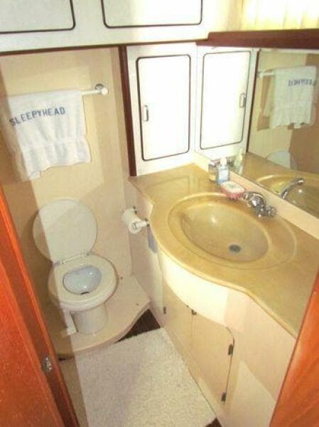 1997 Hyatt 55