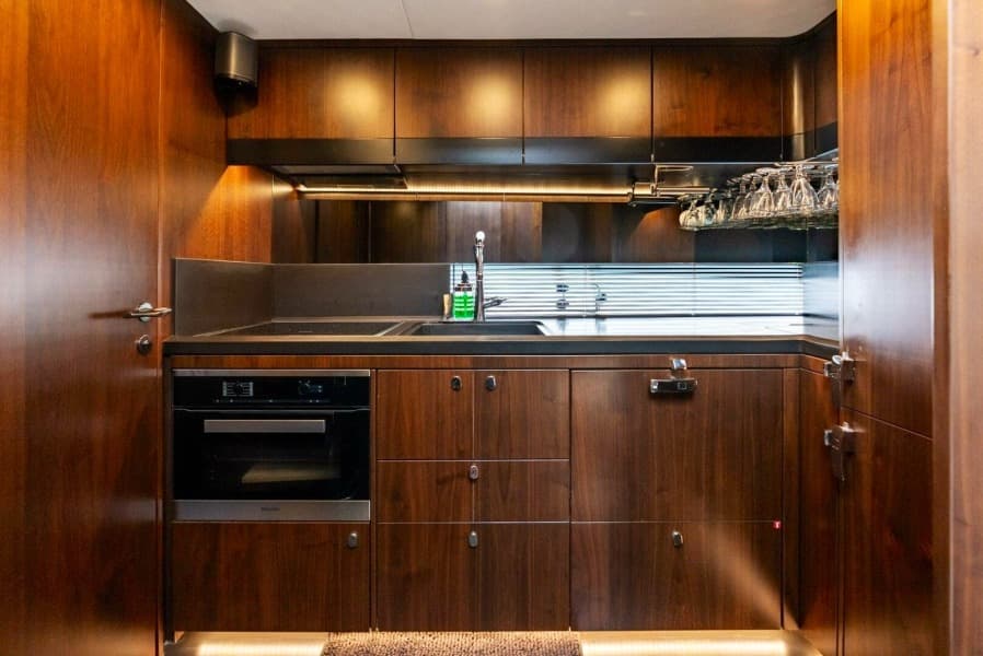 2019 Fairline 