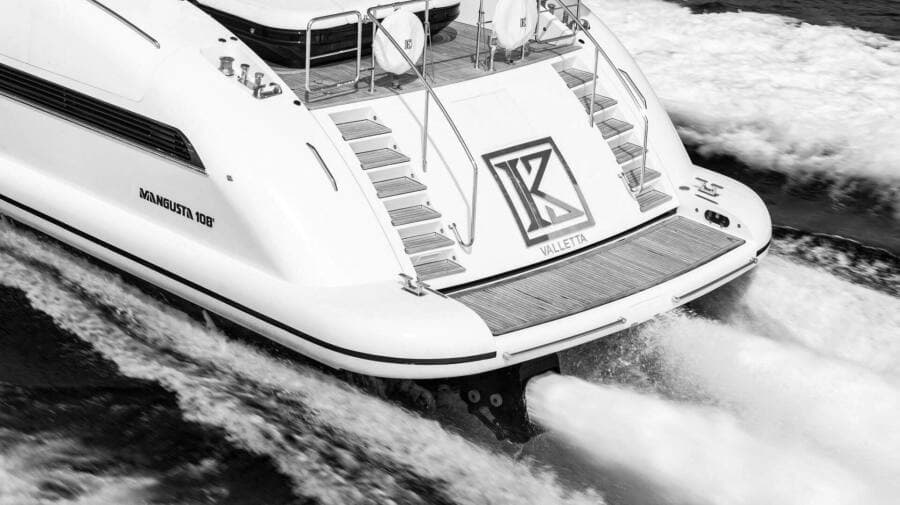 2013 Overmarine Mangusta 108