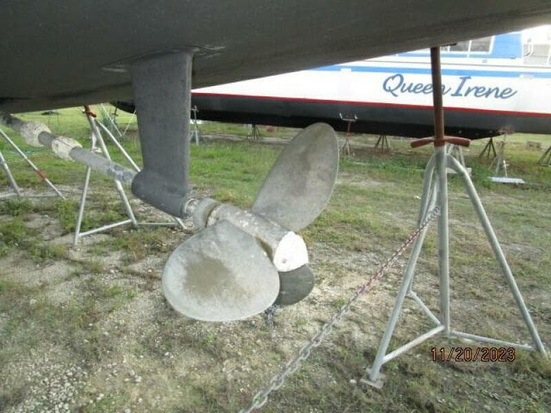41' Hunter propeller