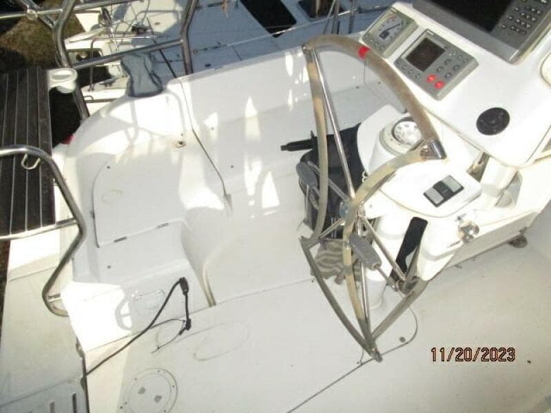 41' Hunter cockpit port