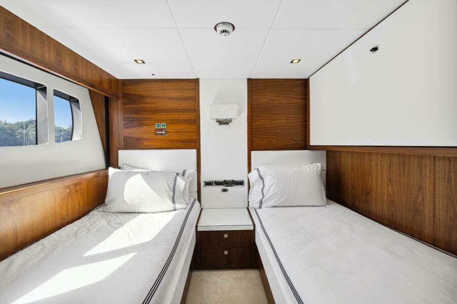 2011 Sunseeker 34M