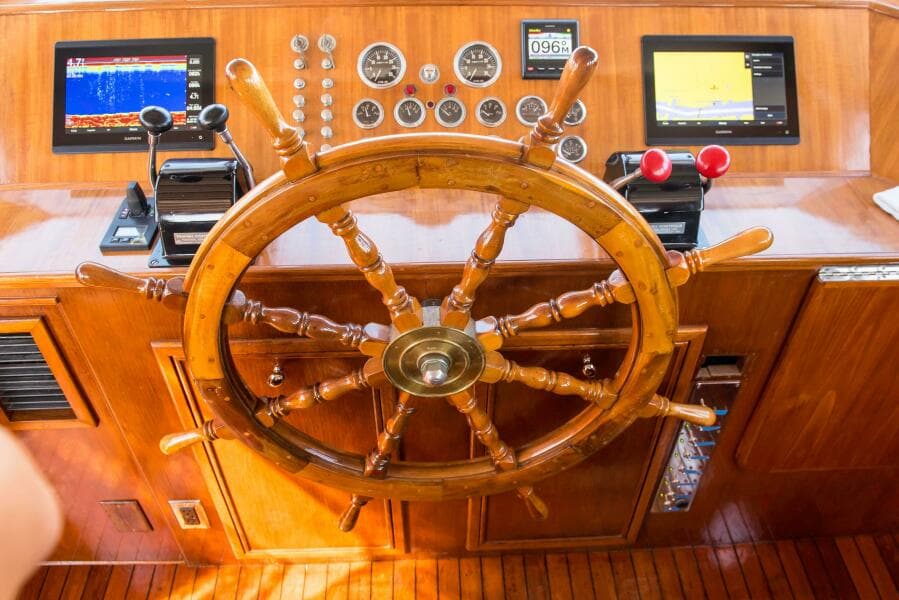 1947 Trumpy Raised Pilot House