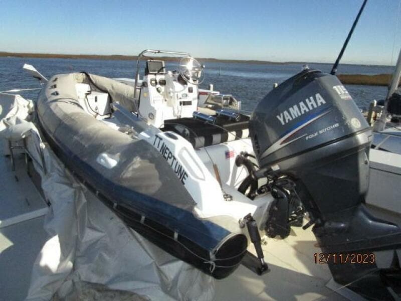 72' DeFever tender2