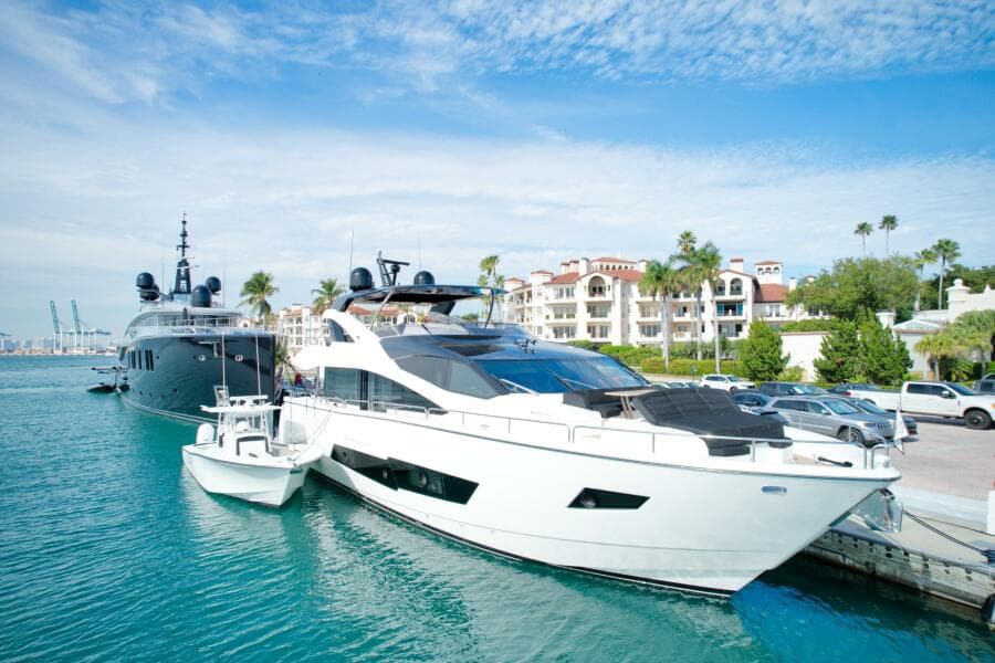2018 Sunseeker 86 Yacht