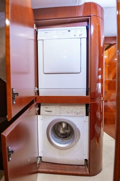 2006 Princess 75