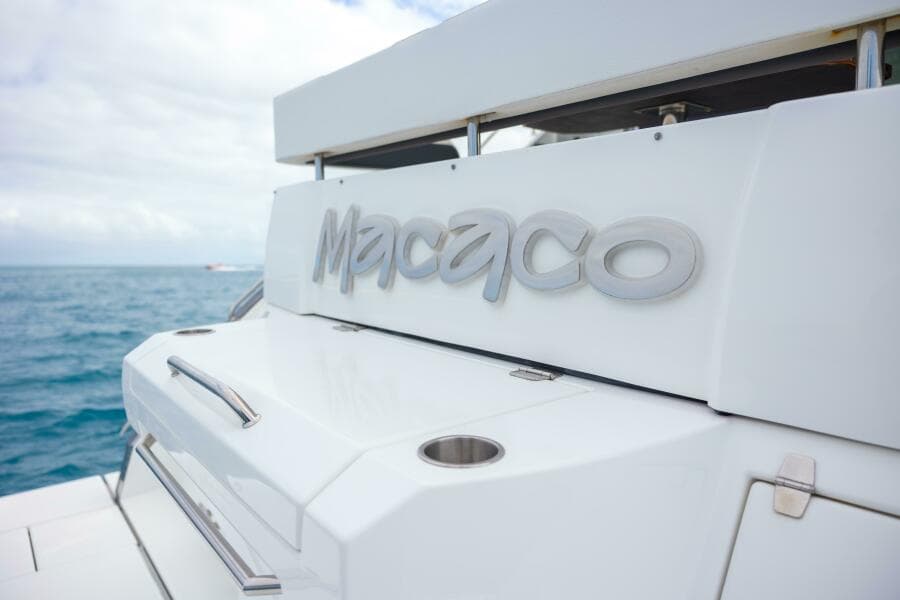 2019 Cruisers Yachts 50 Cantius