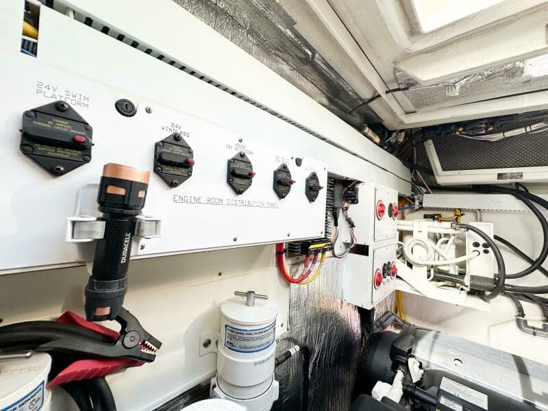 2019 Cruisers Yachts 50 Cantius