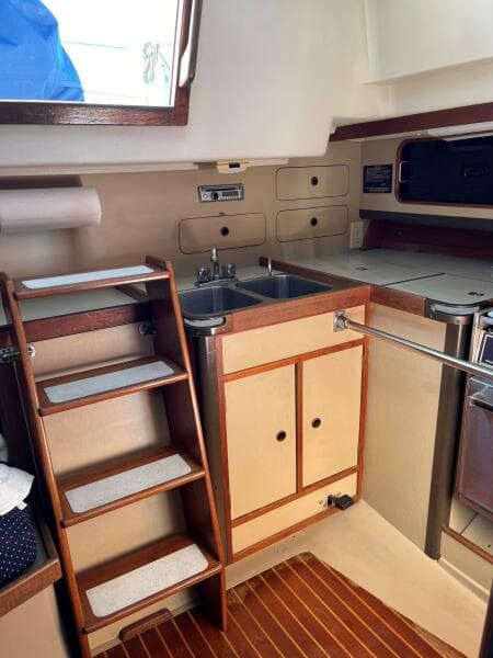 1984 C&C 35 Mk III