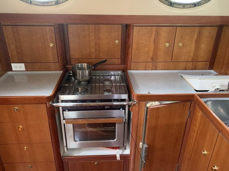 2004 ShearWater 45