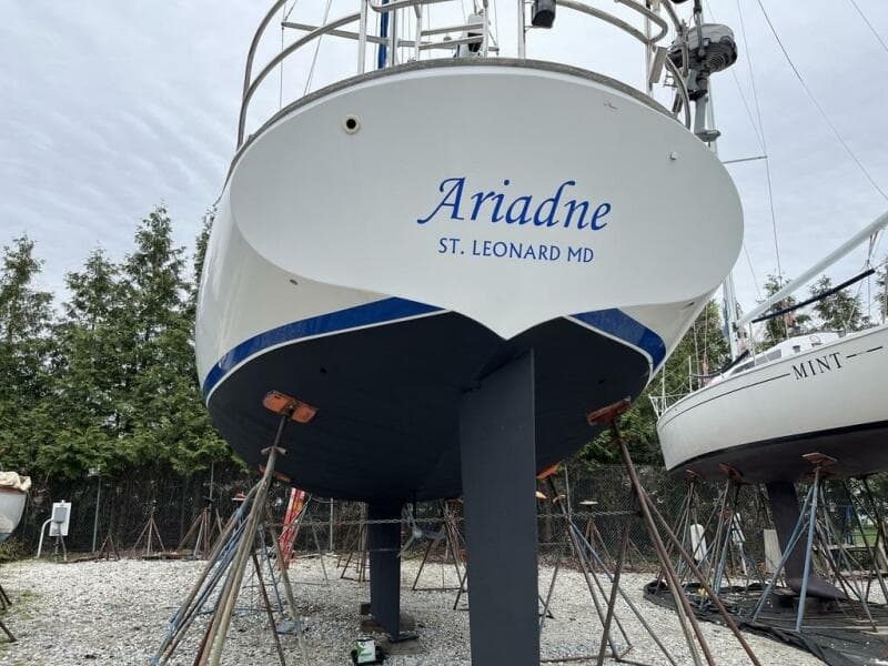 2004 ShearWater 45