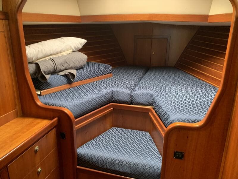 2004 ShearWater 45