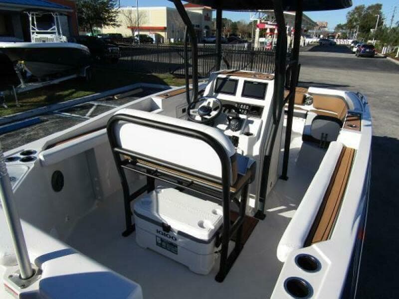 2024 Starcraft SVX 231 OB CC