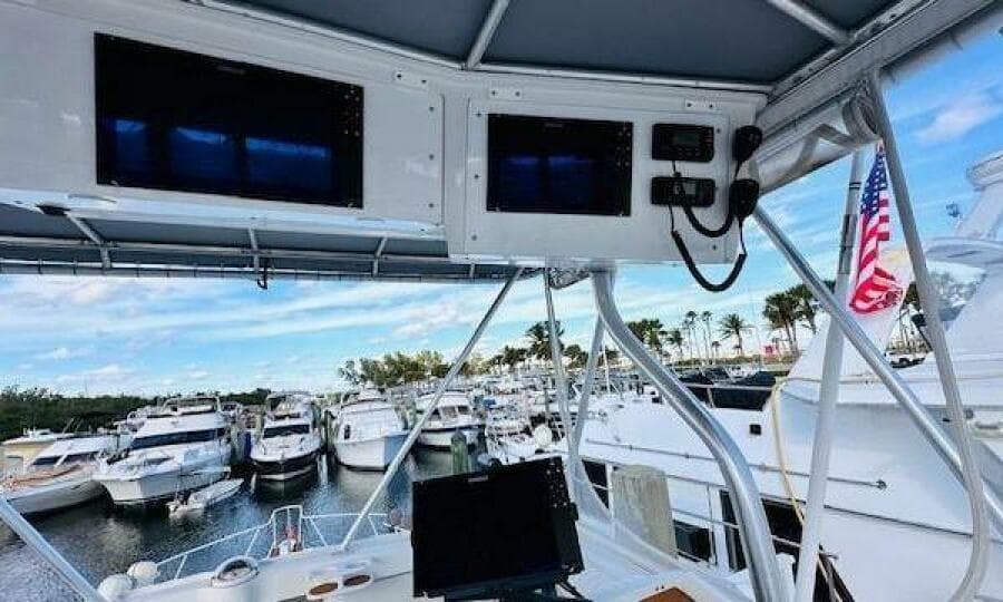 2001 Luhrs Convertible