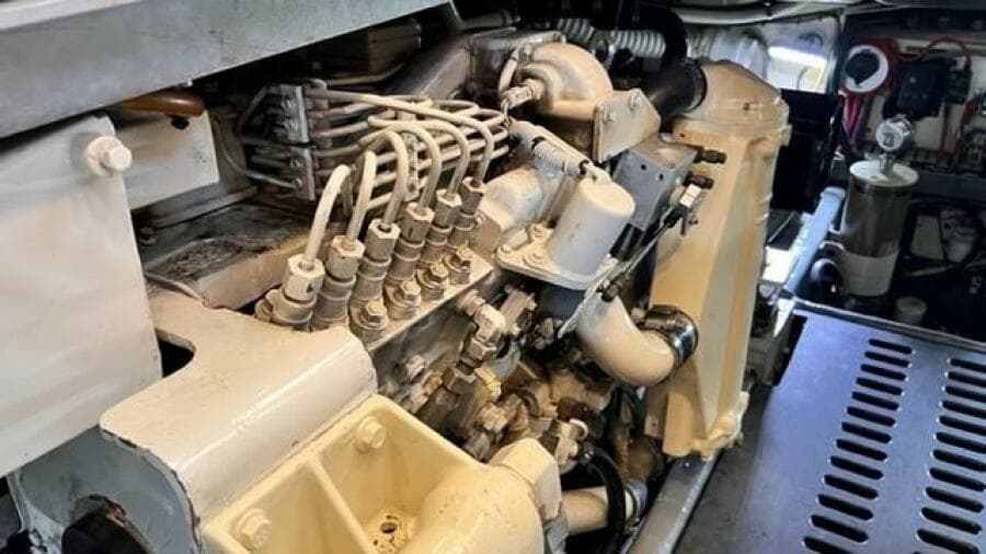 2001 Luhrs Convertible
