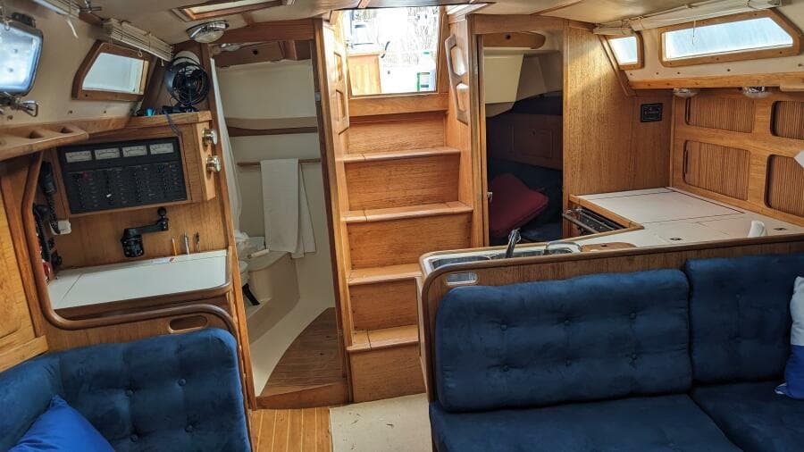 1993 Sabre 38
