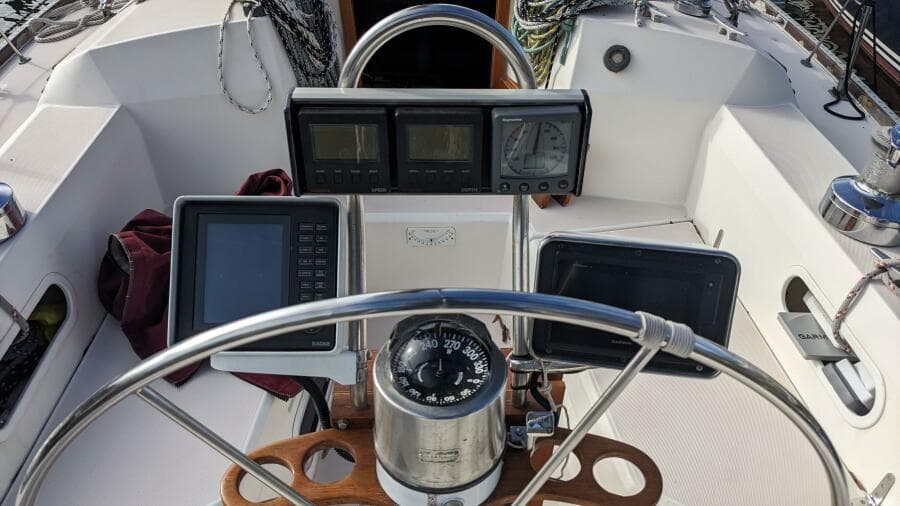 1993 Sabre 38