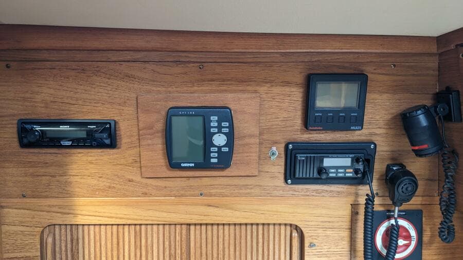 1993 Sabre 38