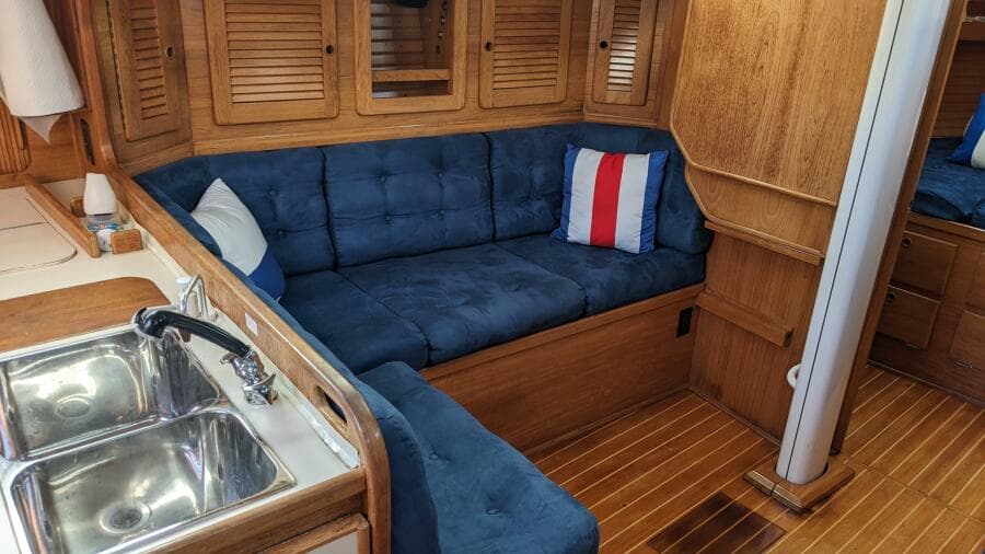 1993 Sabre 38