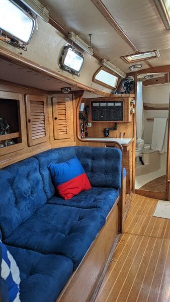 1993 Sabre 38