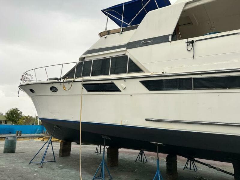 1987 Californian 42 Motor Yacht